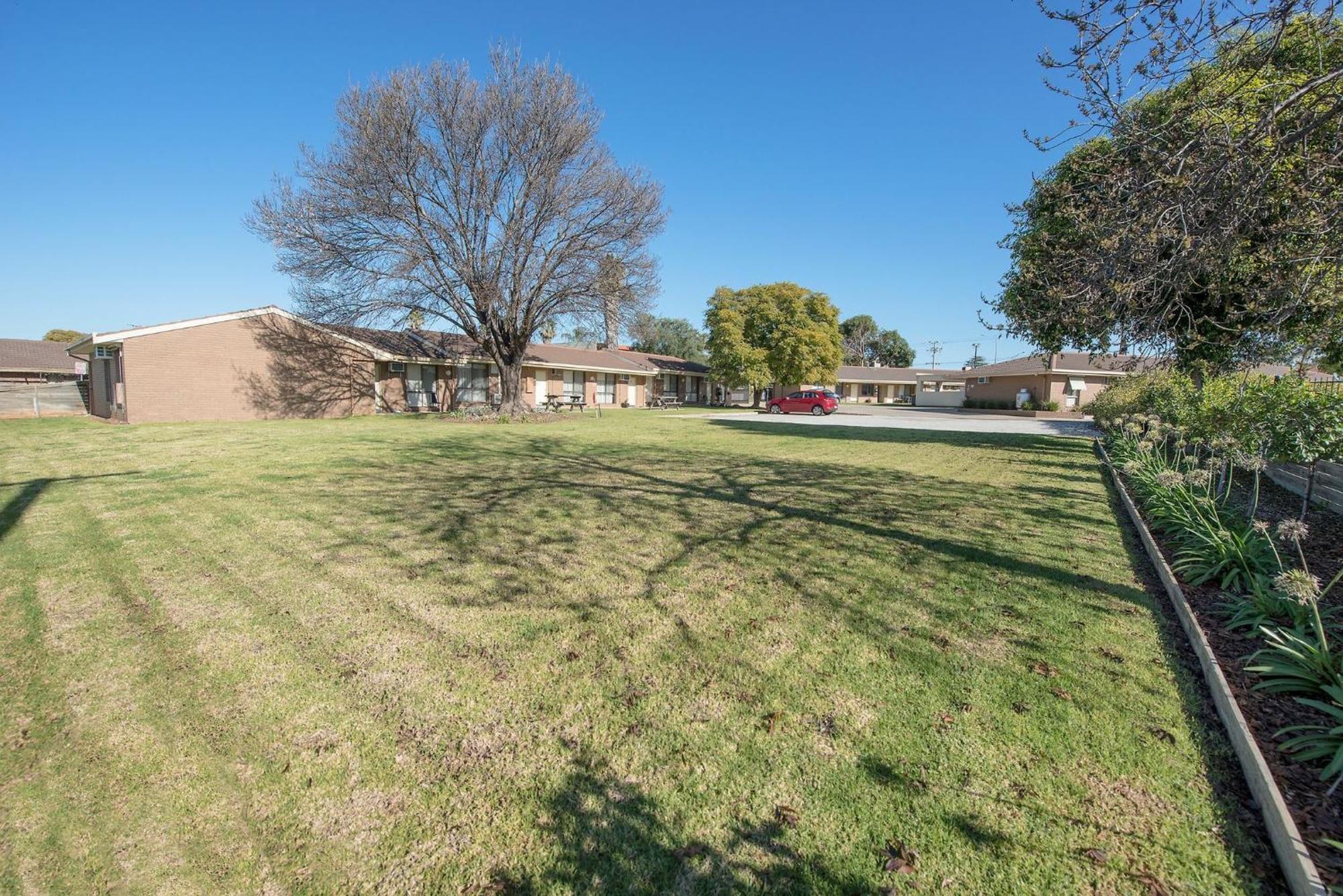Jacaranda Holiday Units Swan Hill Exterior foto